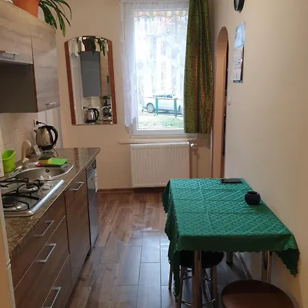 Apartament Demiro *